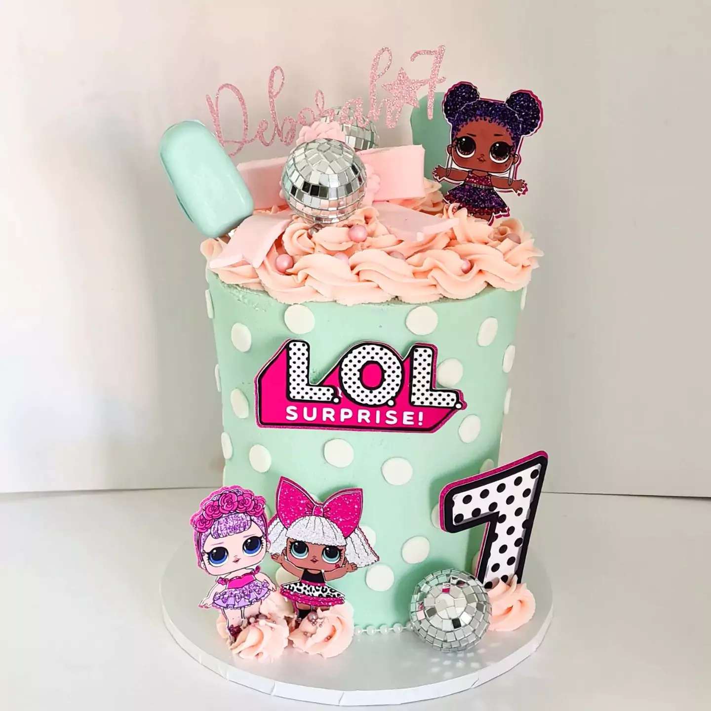 Cake reveal